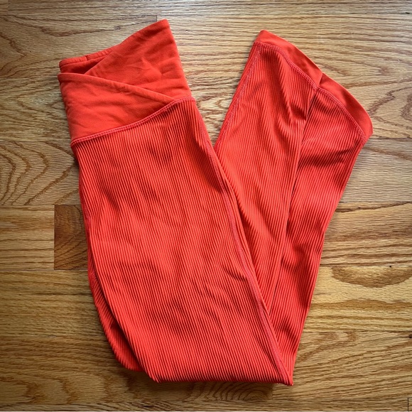 Athleta Elation Crossover Rib 7/8 Tight in Flame Orange Size small - Picture 2 of 7